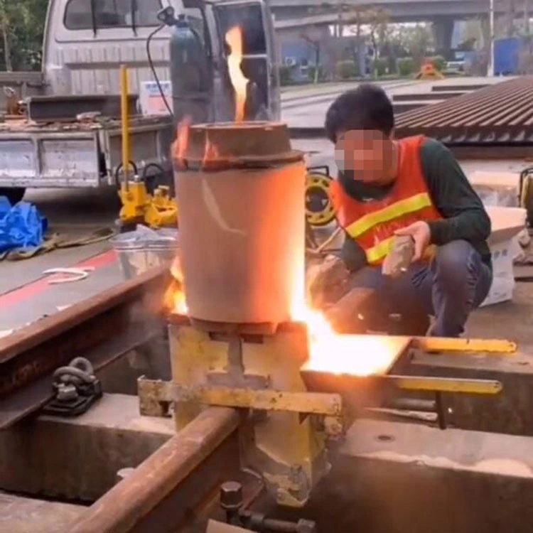 Hot Welding Wide Application and High Practicability Easy to Learn and Operate Thermite Welding